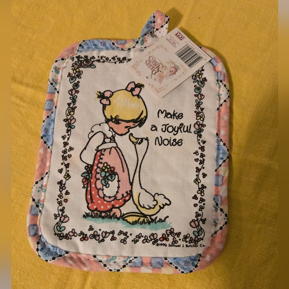 NWT Precious Moments Pot Holder - "Make A Joyful Noise"